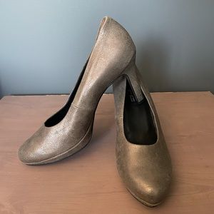 Paul Green Olisa Metallic Platform Pumps